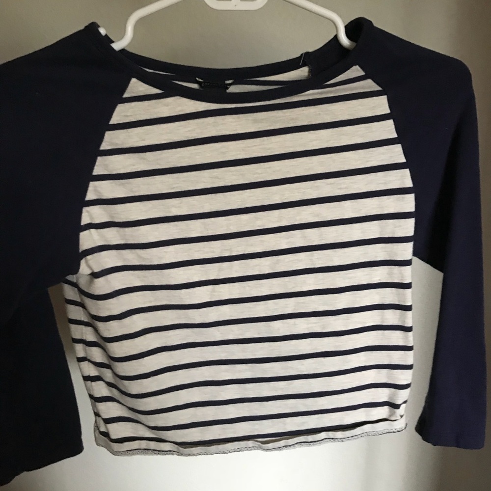 Long sleeved stripped crop top